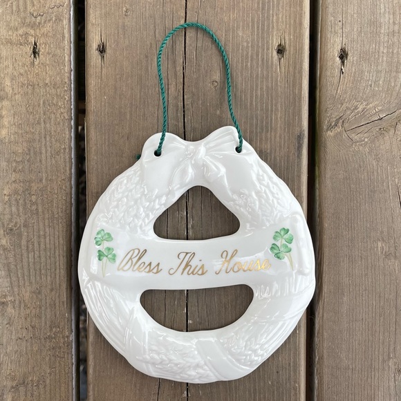 Belleek Shamrock Bless This House Wall Hanging Wreath 12th Mark Made in Ireland - Picture 13 of 13